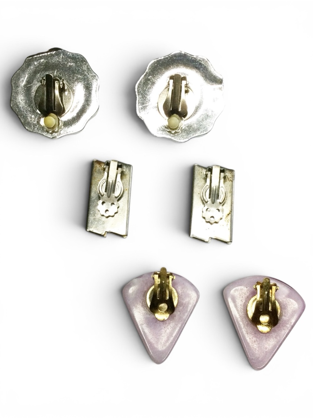 Vtg Large Clip‑On Earrings Bundle; Blue Silver, White Glass, Lavender Resin 3 Pr - Picture 9 of 11